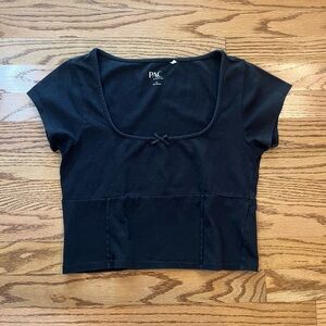 pacsun black crop top